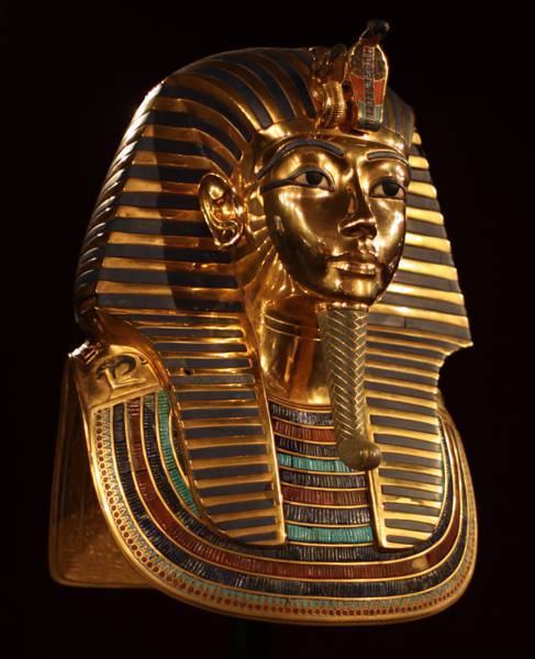 Replica of Tutankhamon's mask from the exhibition in Madrid.
